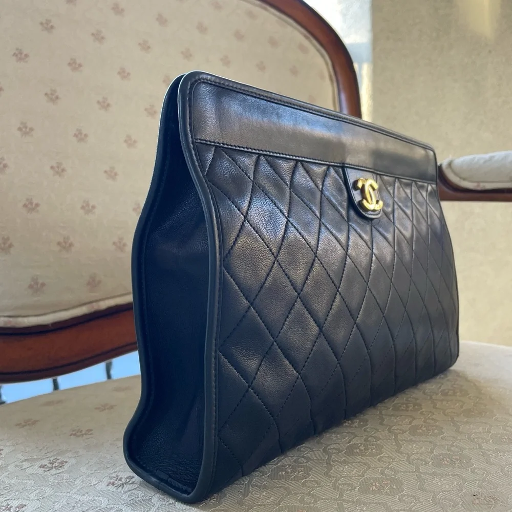 COPY - CHANEL Interlocking Matelasse Clutch Shoulder Bag Purse - Picture 8 of 13